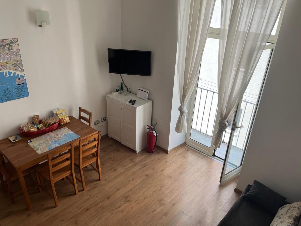 나폴리 Ale & Tizy House B&B 외부 사진